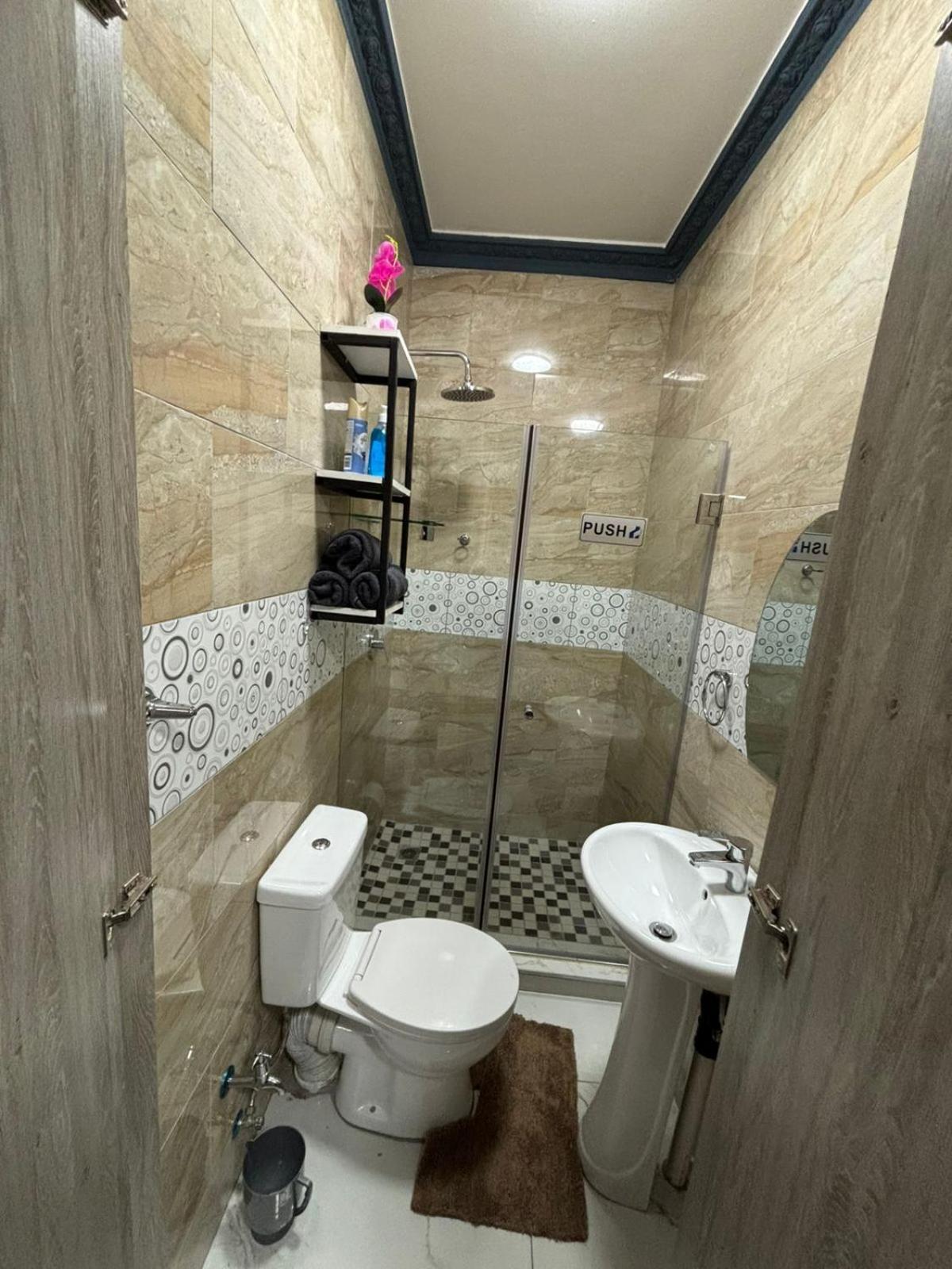 Apartment Crompton Villa786