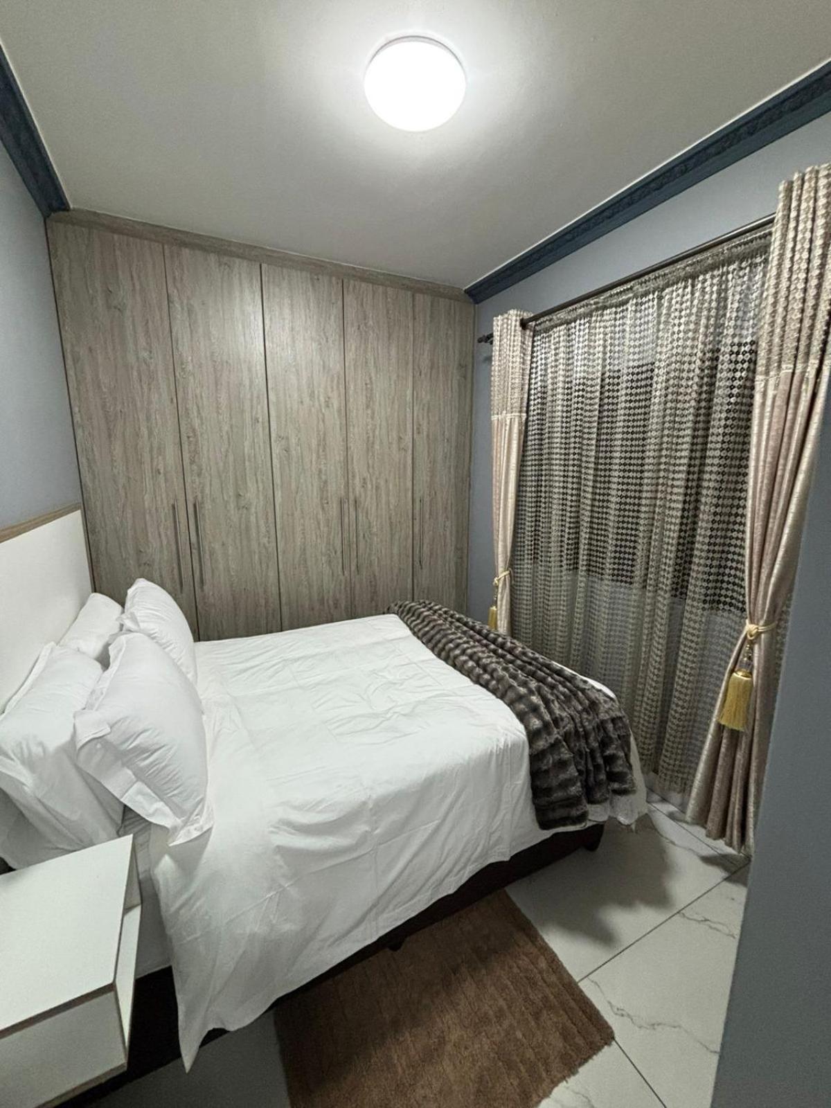 Crompton Villa786 Apartment *