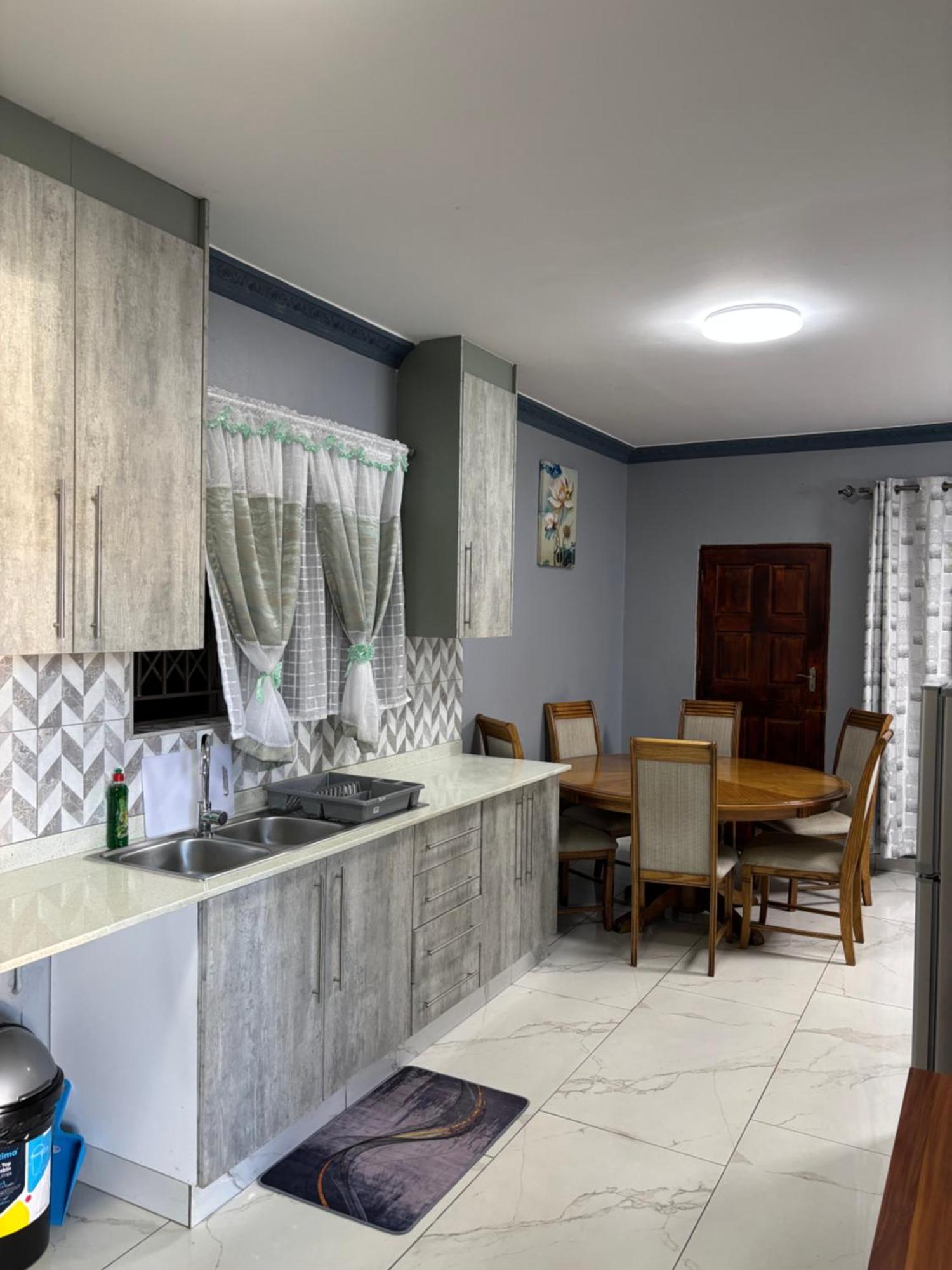 Crompton Villa786 Apartment *