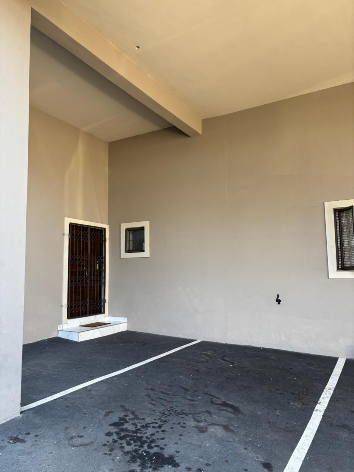 Crompton Villa786 Apartment